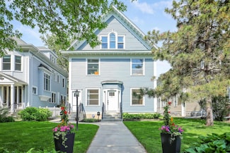 2204 Girard Ave S, Minneapolis, MN 55405