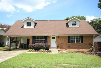 9004 Penrose Ln, Little Rock, AR 72205