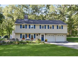 8 Andrews Rd, Topsfield, MA 01983