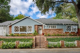 2221 Phyllis St, La Crescenta, CA 91214