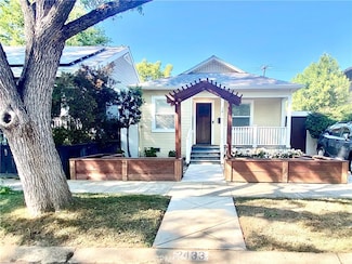 2433 Castro Way, Sacramento, CA 95818