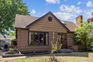 4207 Grimes Ave N, Robbinsdale, MN 55422