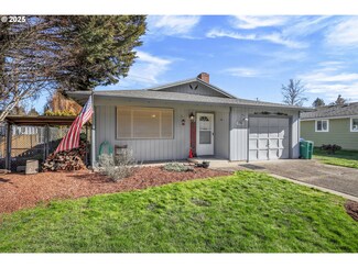 17766 SE Paradise Dr, Milwaukie, OR 97267