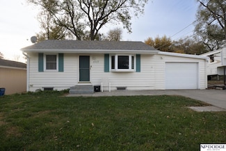 1717 N 71st St, Lincoln, NE 68505