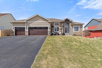 514 Saxon Dr, Elko New Market, MN 55054