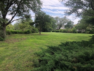 4901 Quail Creek Dr, Great Bend, KS 67530