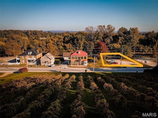 415 B E 1st St, Hermann, MO 65041
