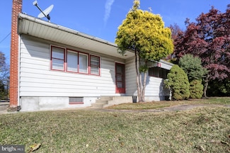 555 Pine St, Steelton, PA 17113