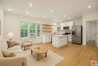 101 N Clark Dr, West Hollywood, CA 90048