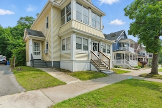 31-33 Beauchamp St, Springfield, MA 01107