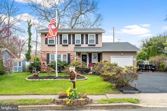 26 Belmont Ave, Bayville, NJ 08721