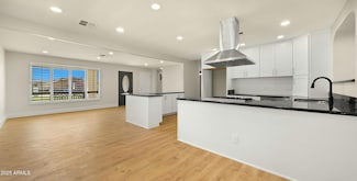 1036 E Glenn Dr, Phoenix, AZ 85020