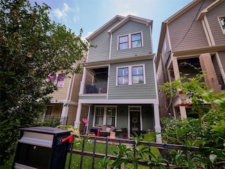 228 E Woodland St, Houston, TX 77009