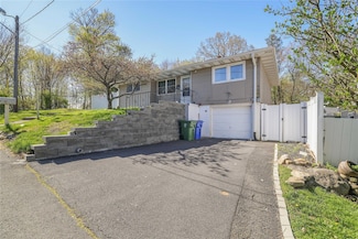 3 Chappell Pkwy, Middletown, NY 10940