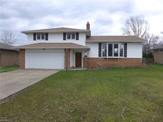 5643 Pinnacle Park Dr, Independence, OH 44131
