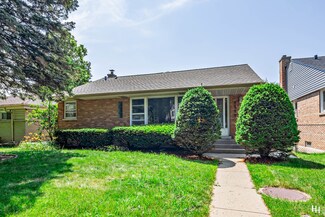 7520 Lowell Ave, Skokie, IL 60076