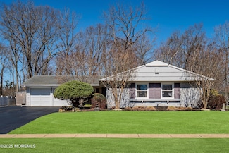 111 Fordham Dr, Matawan, NJ 07747