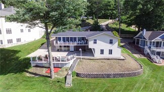 278 W Mohawk Dr, Malvern, OH 44644