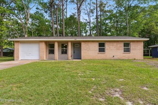 1704 Kingfisher Dr, Gautier, MS 39553