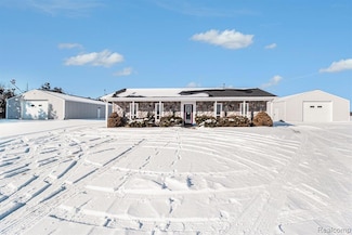 2946 W Beecher Rd, Adrian, MI 49221