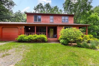 3168 Farmbrook Ln, Metamora, MI 48455
