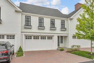 5 Primrose Ln, Port Chester, NY 10573