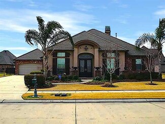 104 Lac Claiborne Ct, Luling, LA 70070