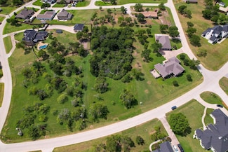 570 Melody Ln, Little Elm, TX 75068