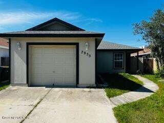 7955 Cherry Blossom Dr S, Jacksonville, FL 32216