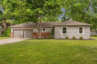 10417 Outlook Dr, Overland Park, KS 66207