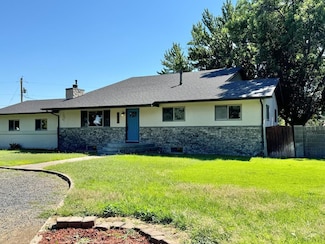 1345 Terry Cir, Pueblo, CO 81006