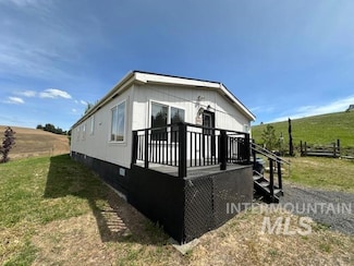 1043 Mckeehan Rd, Troy, ID 83871