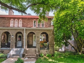 5552 Beacon St Unit 4, Pittsburgh, PA 15217