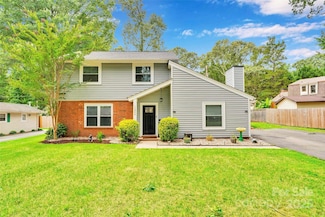 15804 Fairfield Dr, Matthews, NC 28104