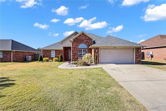 2026 S Utica Ave, Russellville, AR 72802