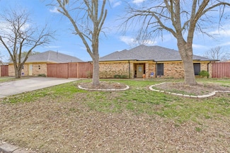 111 Park Ln, Pottsboro, TX 75076