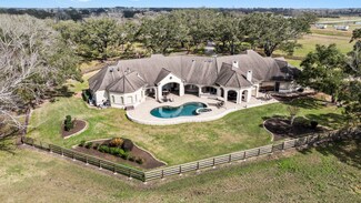 1980 County Road 220, Angleton, TX 77515