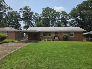 2715 Hawthorne Dr, Columbus, GA 31903
