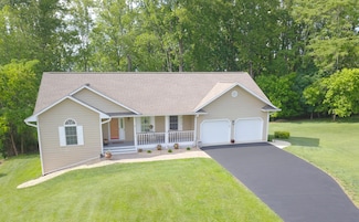 80 Farmers Cir, Moneta, VA 24121