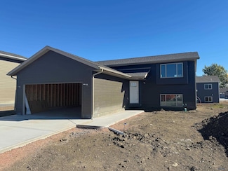 4026 Magnum Rd, Rapid City, SD 57703