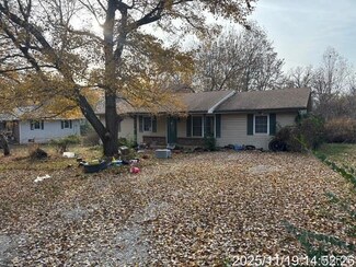 22793 Pleasant Dr, Lebanon, MO 65536