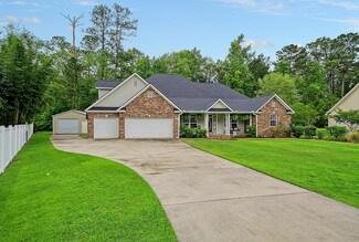 1612 Buckingham Dr, Moncks Corner, SC 29461