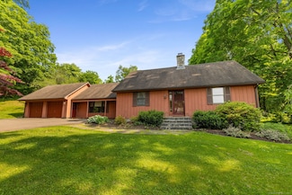 389 Chamberlain Rd, Middletown, CT 06457
