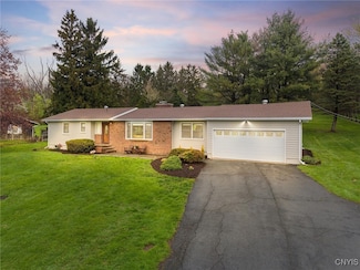 2380 E Lake Rd, Skaneateles, NY 13152