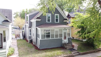 670 Van Buren Ave, Saint Paul, MN 55104