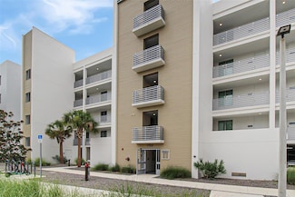 1703 N Tamiami Trail Unit 503, Sarasota, FL 34234