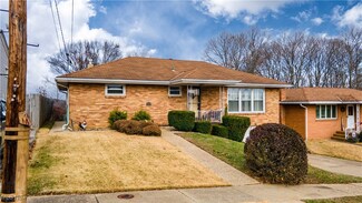 113 National Rd, Weirton, WV 26062