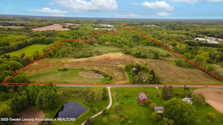 1480 E Round Lake Rd, Dewitt, MI 48820