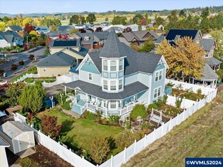 1265 NW Thorn Dr, Albany, OR 97321