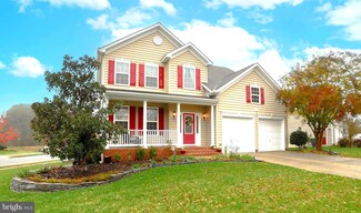 43645 Albatross St, Hollywood, MD 20636